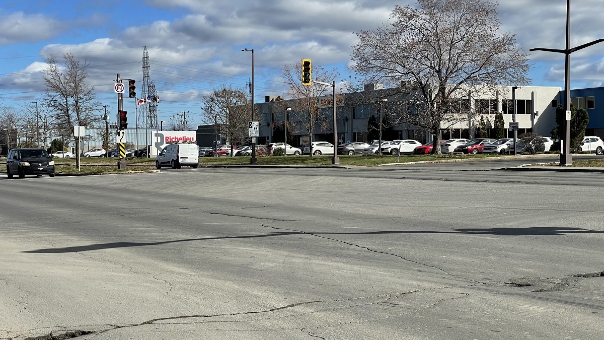 Cette intersection du boulevard Henri-Bourassa serait retirée de façon permanente.