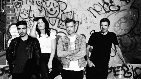 Le groupe Vulgaires Machins offre un nouvel album « Disruption », réalisé par Gus van Go, 12 ans après son précédent opus.