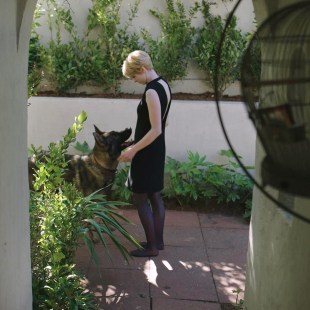 Sc&egrave;ne tir&eacute;e de Chien blanc. Image fournie par Sph&egrave;re Films