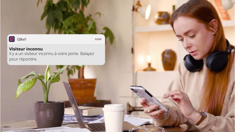 Dès le code scanné, on reçoit tout de suite une notification pour entrer en contact avec la personne à la porte. aperçu utilisation application QBell