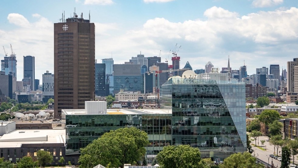 Radio-Canada a dû se résoudre à fermer son bureau de Pékin, devant le refus des autorités chinoises d’accréditer son personnel journalistique.