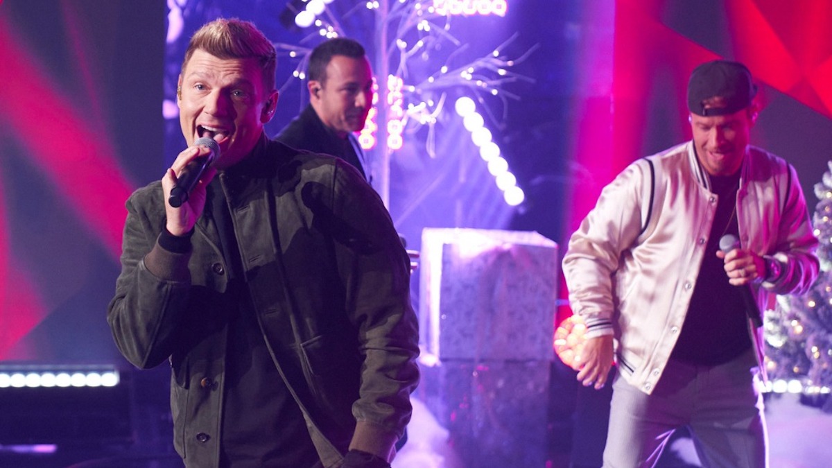 Les Backstreet Boys en prestation durant l’épisode diffusé mercredi de « La semaine des 4 Julie », qui a précédé l’annonce d’une allégation d’agression sexuelle contre Nick Carter.