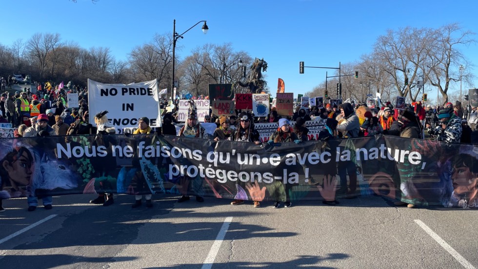 La marche pour le vivant a débuté au pied du Mont-Royal