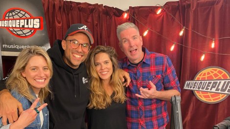 L’animatrice de la websérie « Les années MusiquePlus », Tatiana Polevoy (à gauche), aux côtés des ex-VJ Stéphane « Gonzo » Gonzalez, Chéli Sauvé-Castonguay et Rej Laplanche