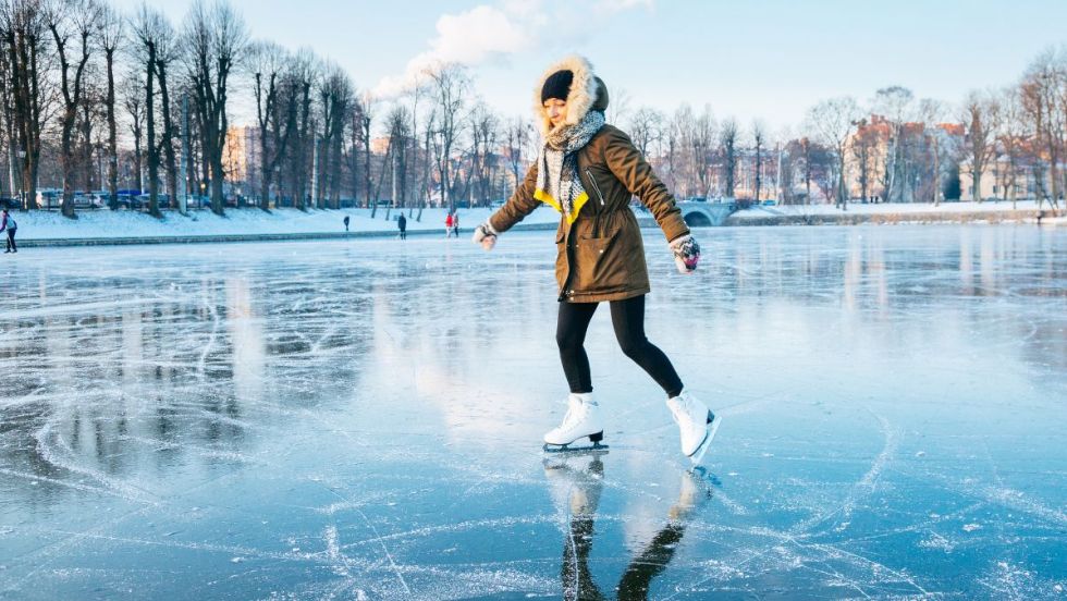 Le patinage sur lac gelé, c'est vraiment le fun!