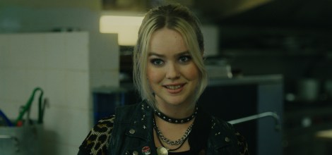 Joan Hart incarne la cuisini&egrave;re f&eacute;rue de m&eacute;tal Bonnie dans &laquo;&nbsp;Le plongeur &raquo;. Photo&nbsp;: Immina Films