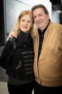 Linda (Sylvie Potvin) et pogo (R&eacute;my Girard). Photo&nbsp;: Eric Myre