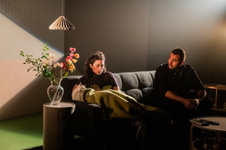 Sc&egrave;ne de &laquo;&nbsp;Stop Kiss&nbsp;&raquo; &agrave; La Licorne.