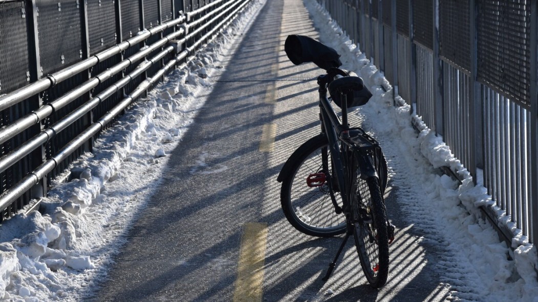 Des cyclistes surpris et frustrés par la fermeture de la piste du pont Jacques-Cartier