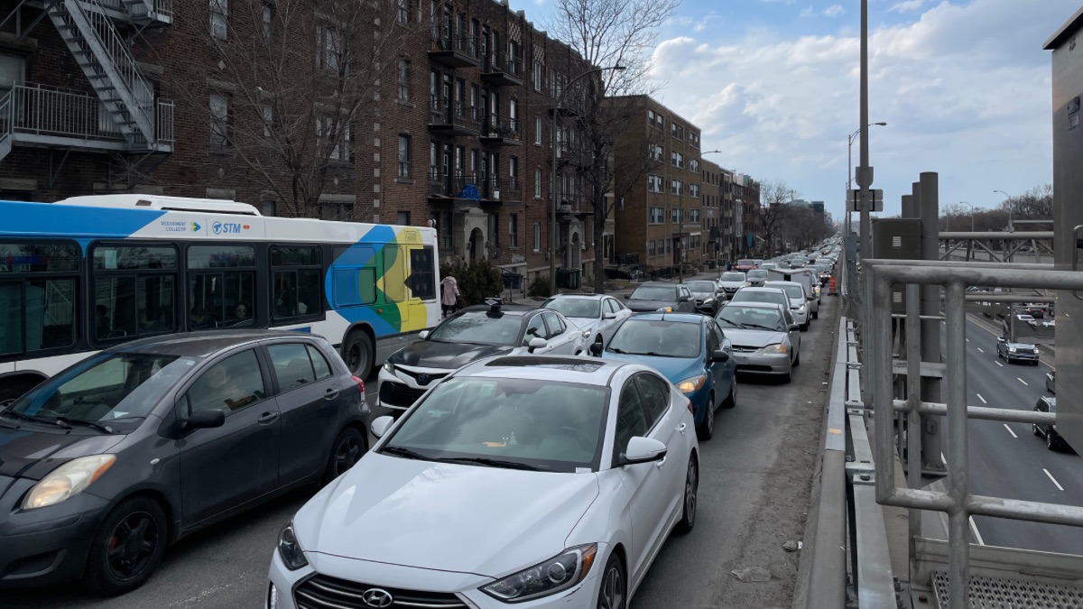 Le trafic routier sur le boulevard Décarie devrait augmenter avec les travaux du CANO de la STM.