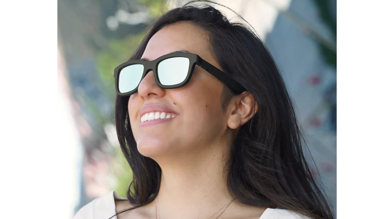 Des verres &eacute;lectromagn&eacute;tiques c'est quoi? C'est des verres qui peuvent modifier leurs teintes &agrave; diff&eacute;rents niveaux.&nbsp;