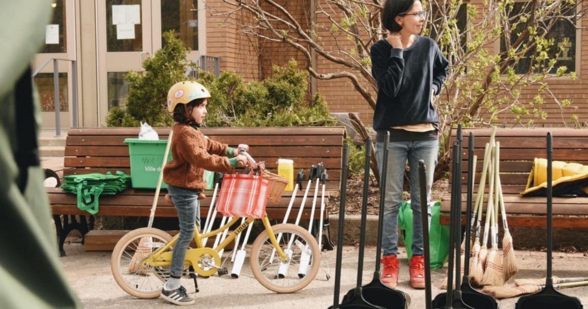 Corvée de nettoyage des rues et ruelles commerciales du Plateau