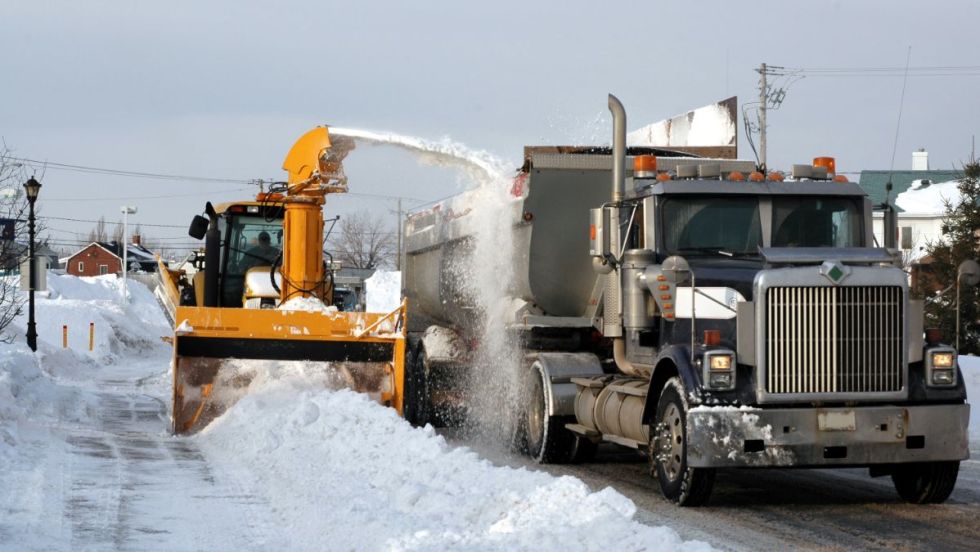 Opération de chargement de la neige.