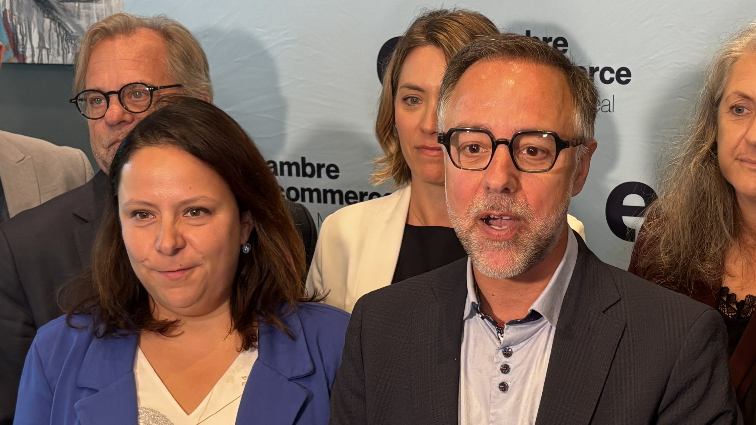 Luc Rabouin et des candidats de Projet Montréal.