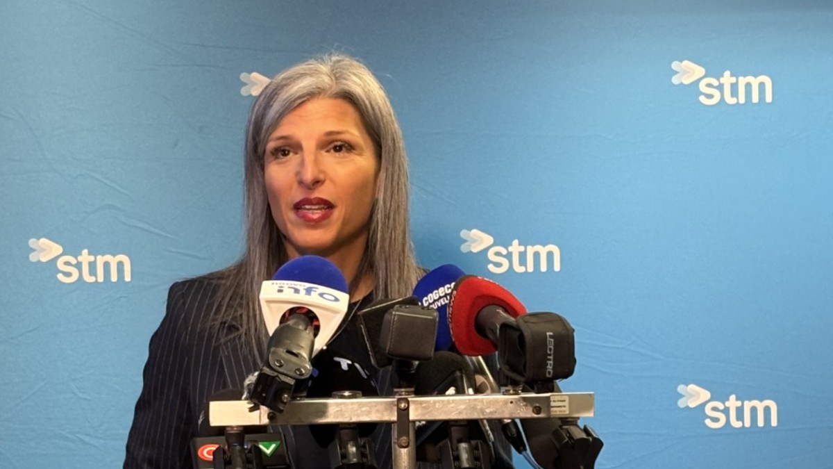 Marie-Claude Léonard, directrice générale de la STM, lors d'un point de presse.