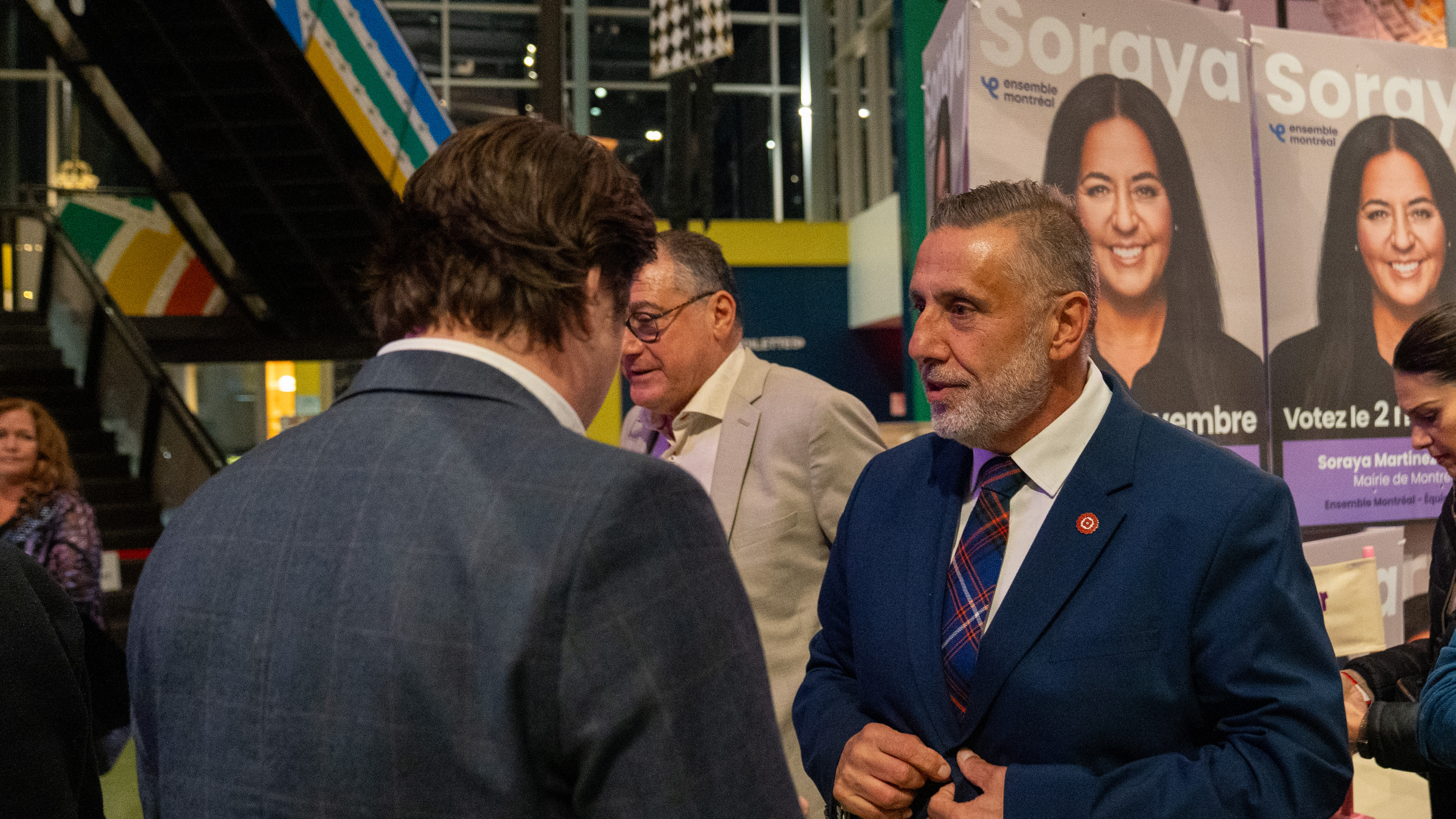 Jim Beis, maire de Pierrefonds-Roxboro, lors du rassemblement électoral d'Ensemble Montréal