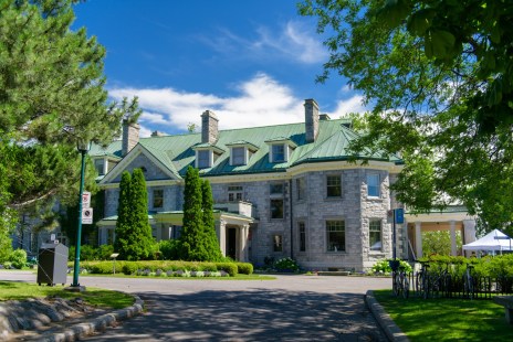 L'édifice de la Gallerie Stewart Hall, à Pointe-Claire.