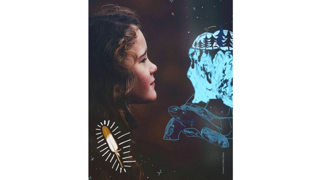 Montage promotionnel pour le spectacle "La Plume et la Tortue". Le montage montre une fille qui regarde une illustration d'une tortue qui porte tout un monde imaginaire sur sa carapace.