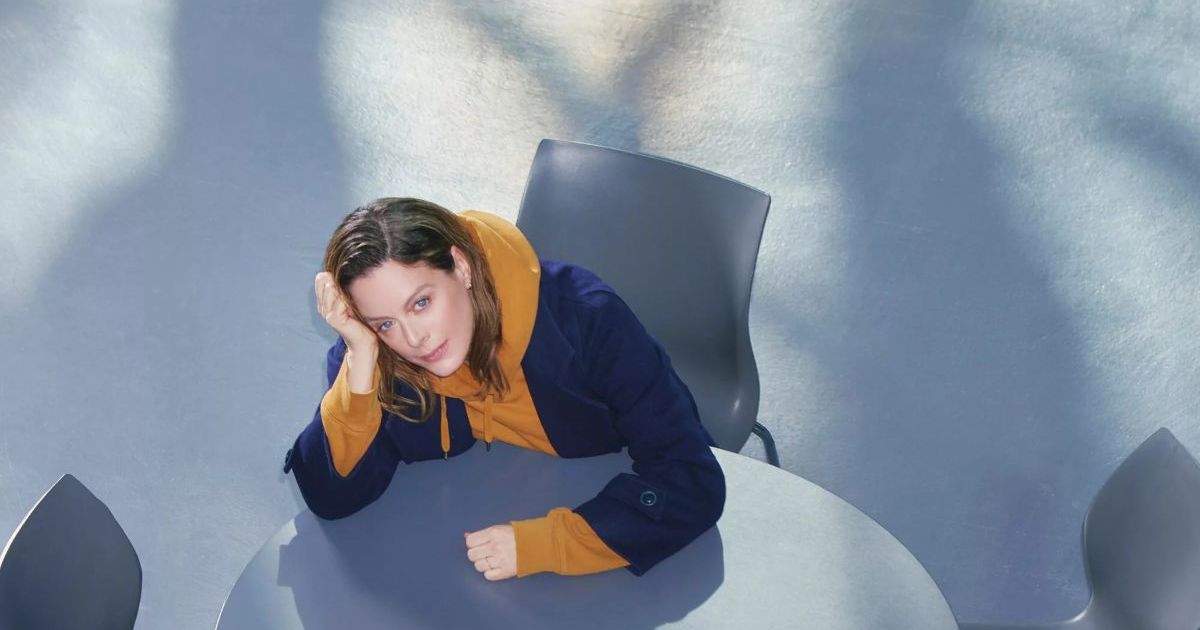 Julie Le Breton seule sur scène pour «Passion simple» au Théâtre de 4’Sous