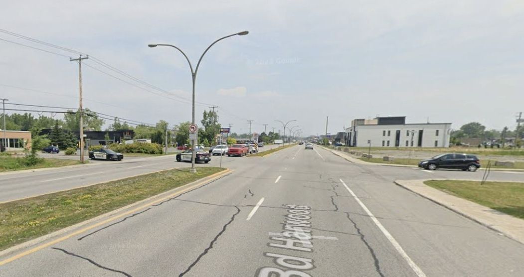 Capture d'écran de Google Maps montrant le boulevard Harwood à la hauteur de la rue Bellemare, à Vaudreuil-Dorion.