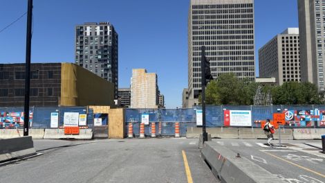 Le chantier de la rue Berri, &agrave; la hauteur du boulevard de Maisonneuve, en &eacute;t&eacute;.