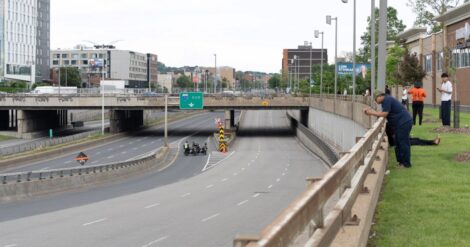 L'autoroute D&eacute;carie compl&egrave;tement d&eacute;serte.