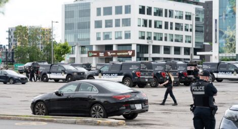 Cet &eacute;difice a &eacute;t&eacute; le th&eacute;&acirc;tre de la fusillade qui a co&ucirc;t&eacute; la vie &agrave; un citoyen, un policier et un assaillant le 22 juin 2026.