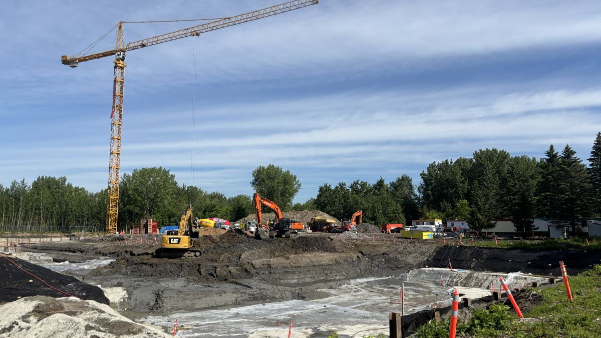 Logement: la réglementation freine la construction, selon la SCHL