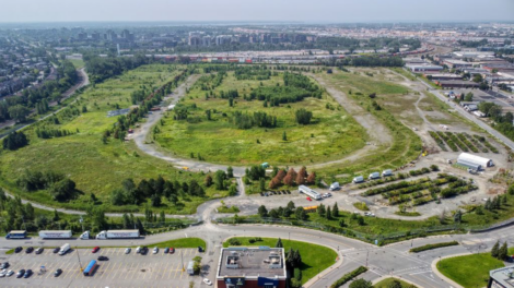 Vue aérienne de l'hippodrome, à partir de l'est.