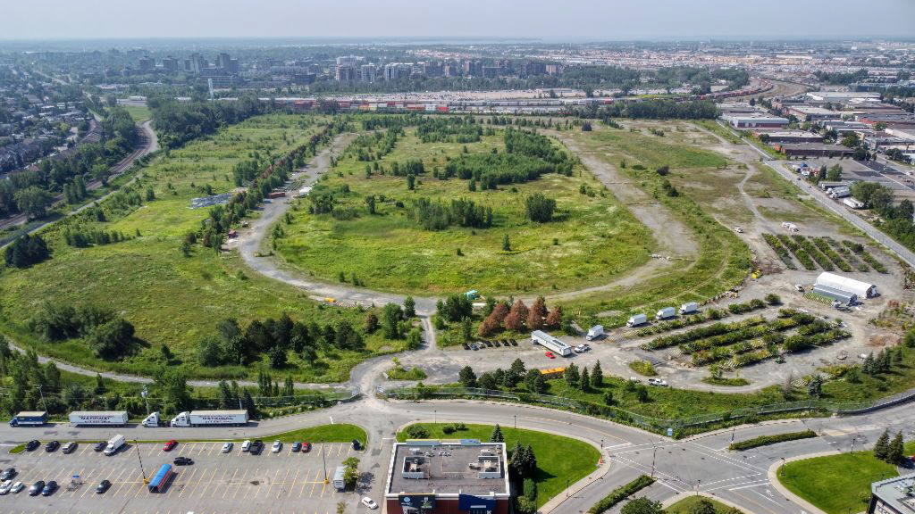 Vue aérienne de l'hippodrome, à partir de l'est.