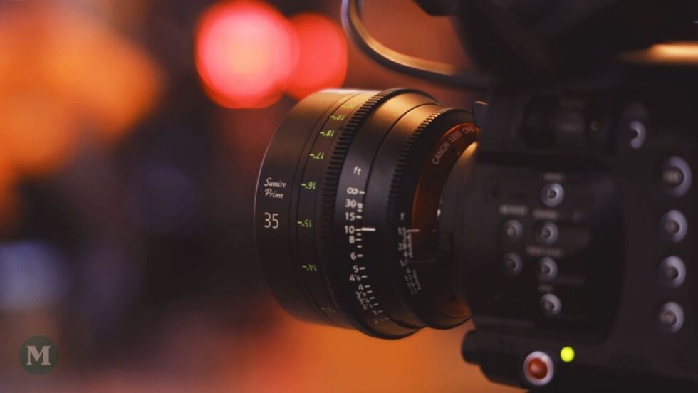 Une caméra de tournage cinéma.
