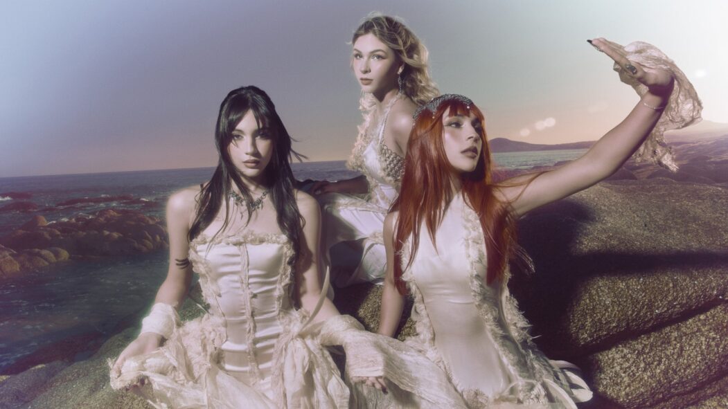 Daniela, Paulina et Alejandra Villarreal Vélez, membres du trio The Warning.