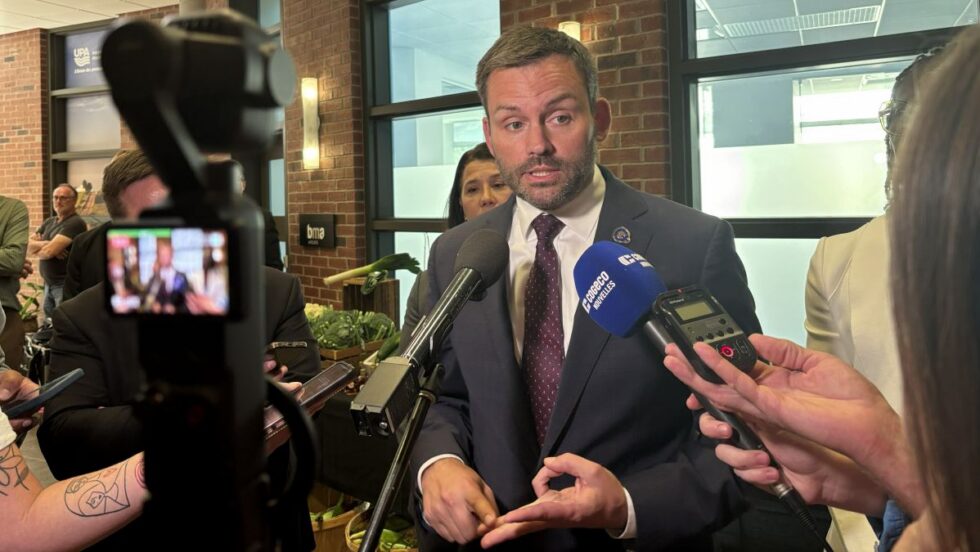 Paul St-Pierre Plamondon en scrum.