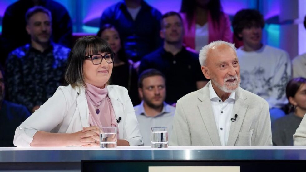 Yvon Deschamps et sa fille Anne sur le plateau de TLMEP.