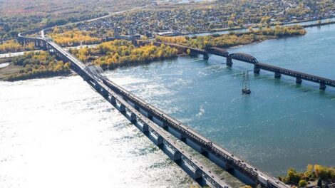Vue aérienne du pont Honoré-Mercier, en direction de la Rive-Sud.